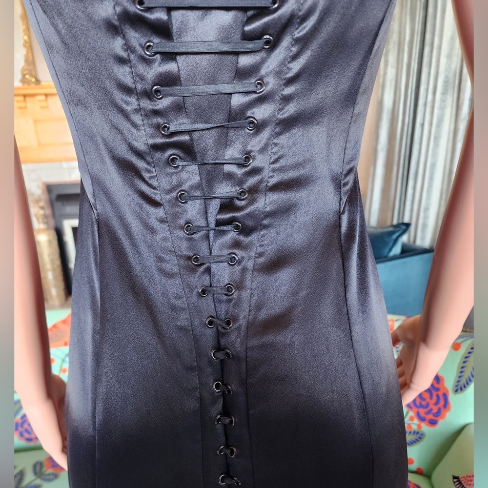 Gorgeous Vera Wang Black Satin Gown Floor Length Corset Back 6 - Picture 5 of 8